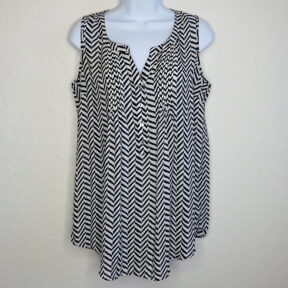 Daniel Rainn*‎ Women's Sleeveless Half Button Down V-Neck BOHO Blouse~ Small